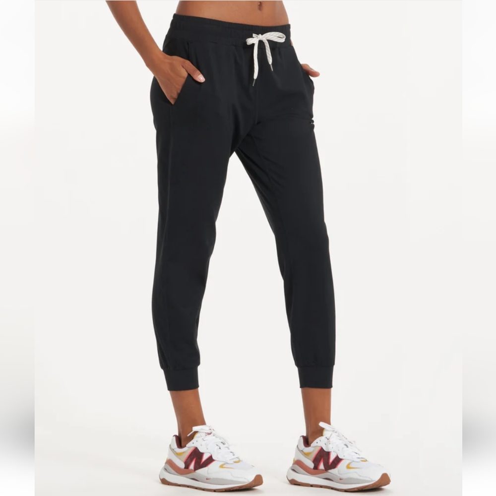 Vuori Performance DreamKnit™ Joggers Lounge Pants In Heather Black/Grey